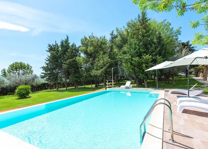 בית נופש Il Rifugio - La Loggia - Cad102 By Interhome Chiavelli